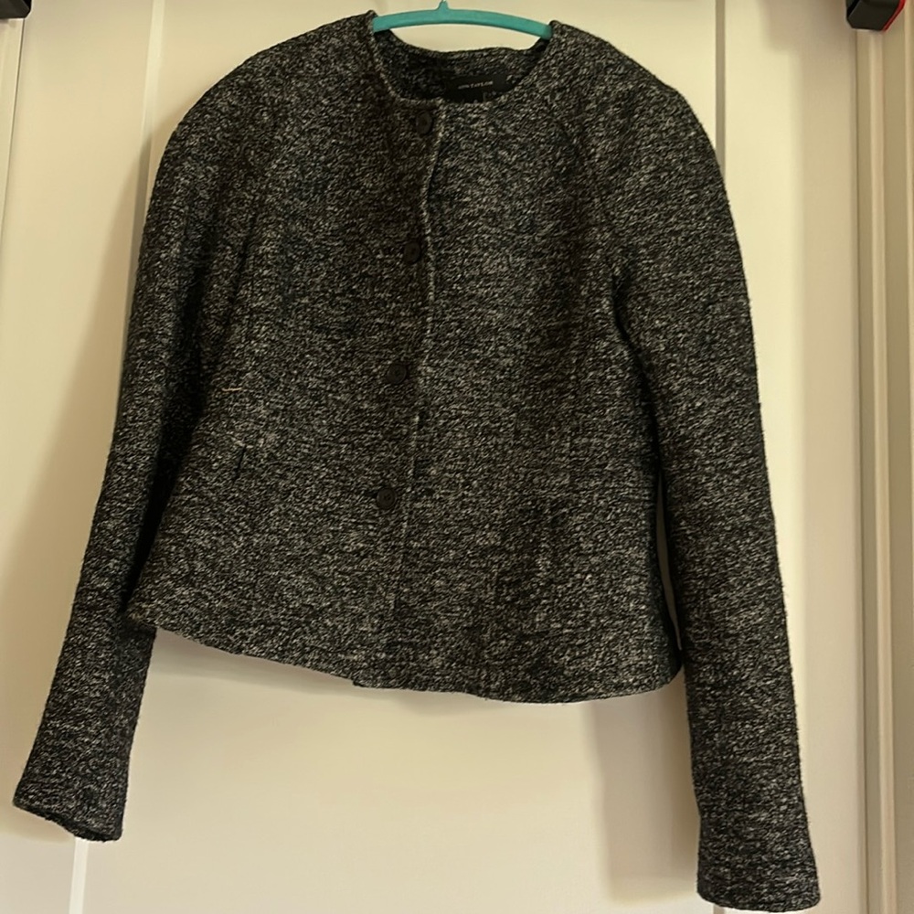 Ann Taylor size 6 gray sweater